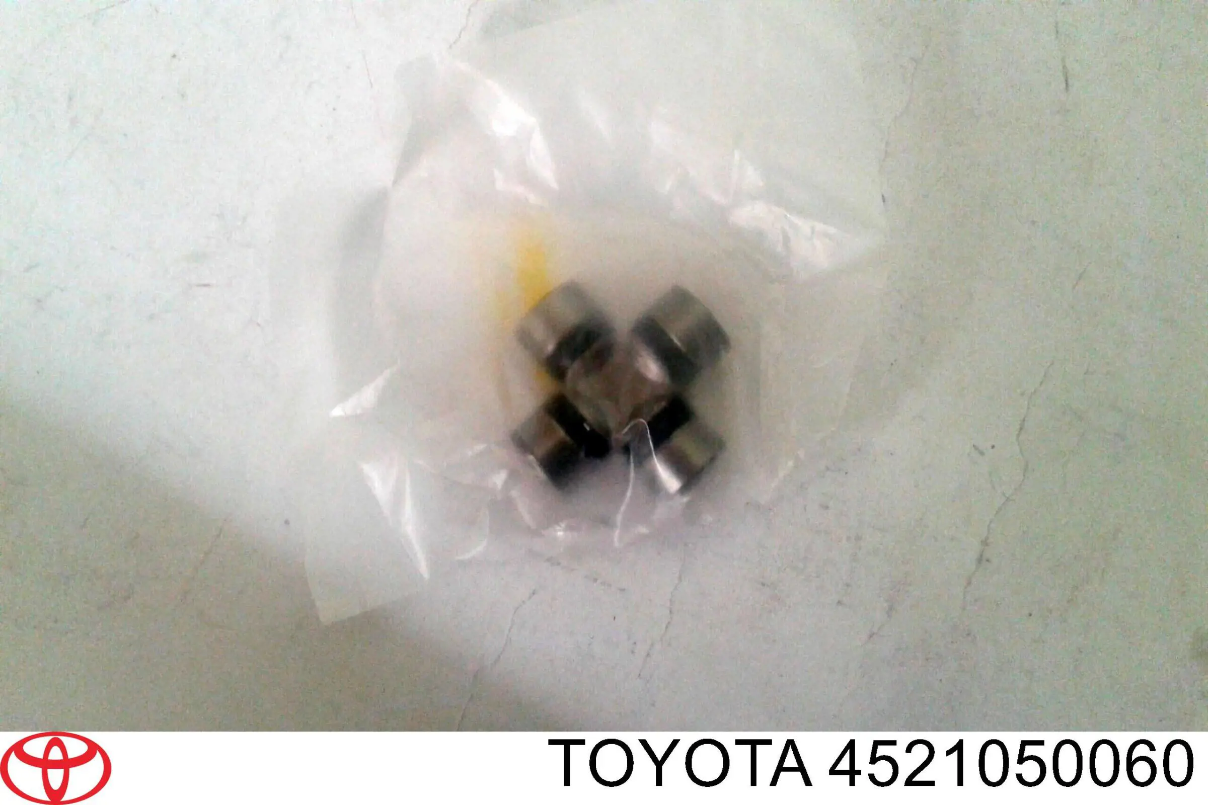 Comprar 4521050060 Toyota Cruceta de la columna de dirección