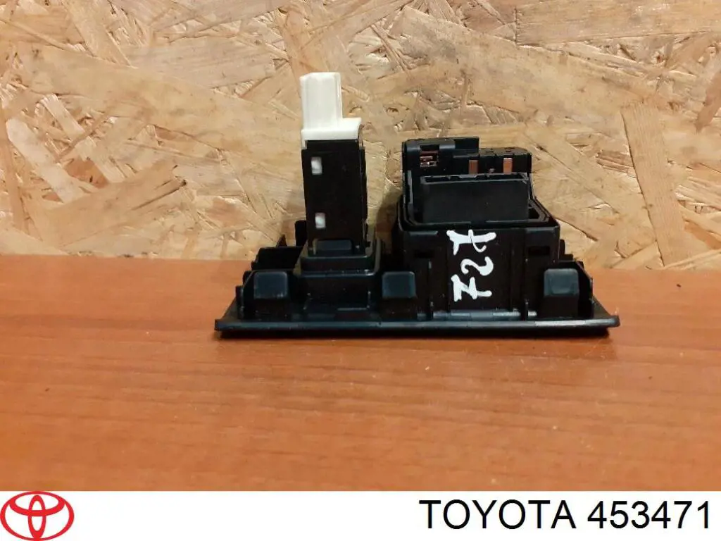 453471 Toyota