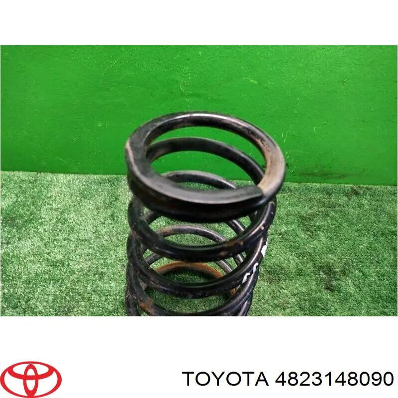 Muelle de suspensión trasero Toyota 4823148090 precio, desde 85,42 EUR