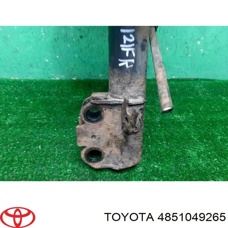 Amortiguador delantero derecho Toyota 4851049265 precio, desde 81,31 EUR