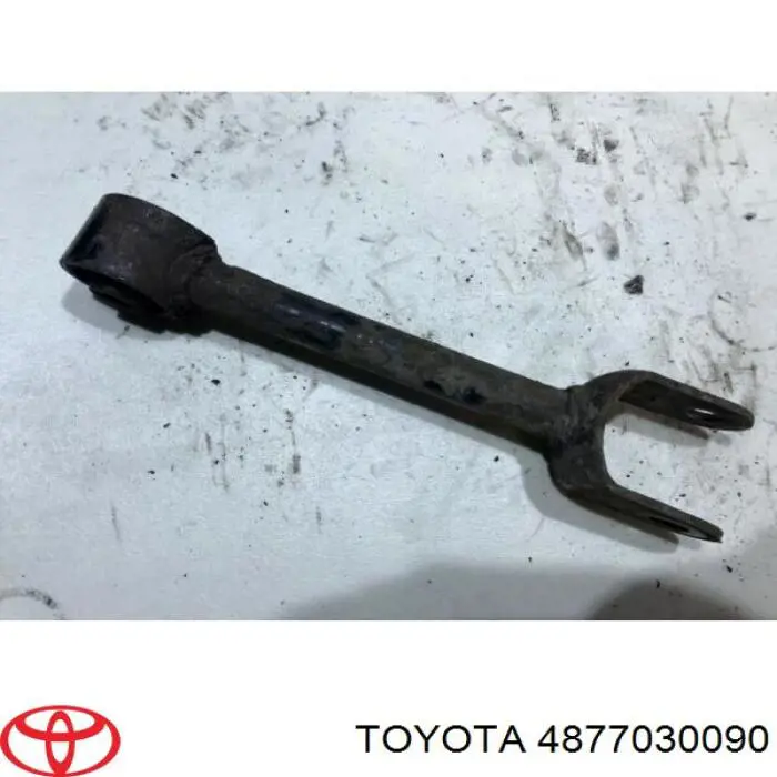 Barra oscilante, suspensión de ruedas, eje trasero Toyota 4877030090 precio, desde 46,57 EUR