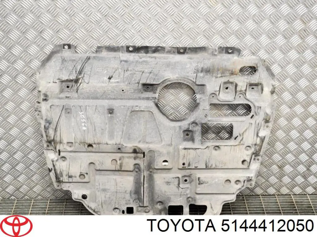 5144412050 Toyota protección motor izquierda