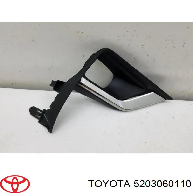 5203060110 Toyota embellecedor, faro antiniebla derecho