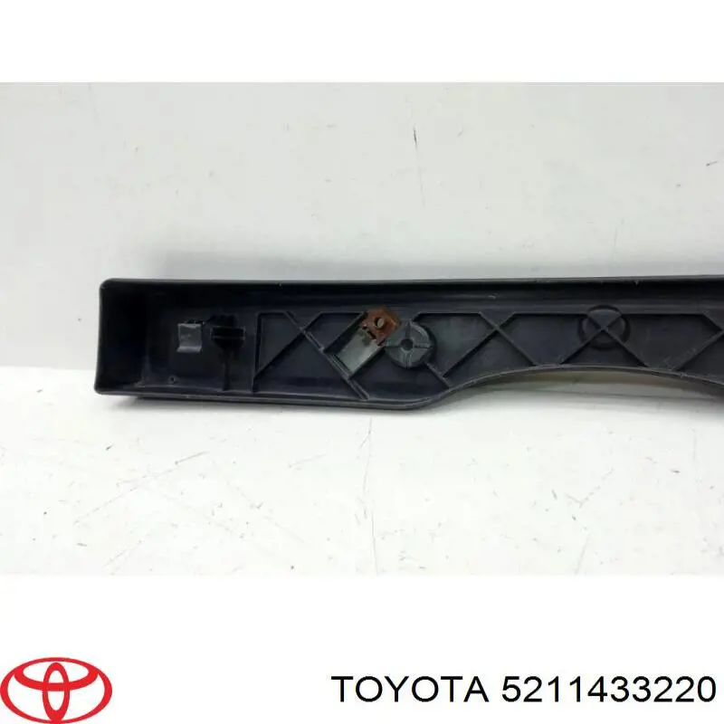 5211433220 Toyota soporte de matricula delantera