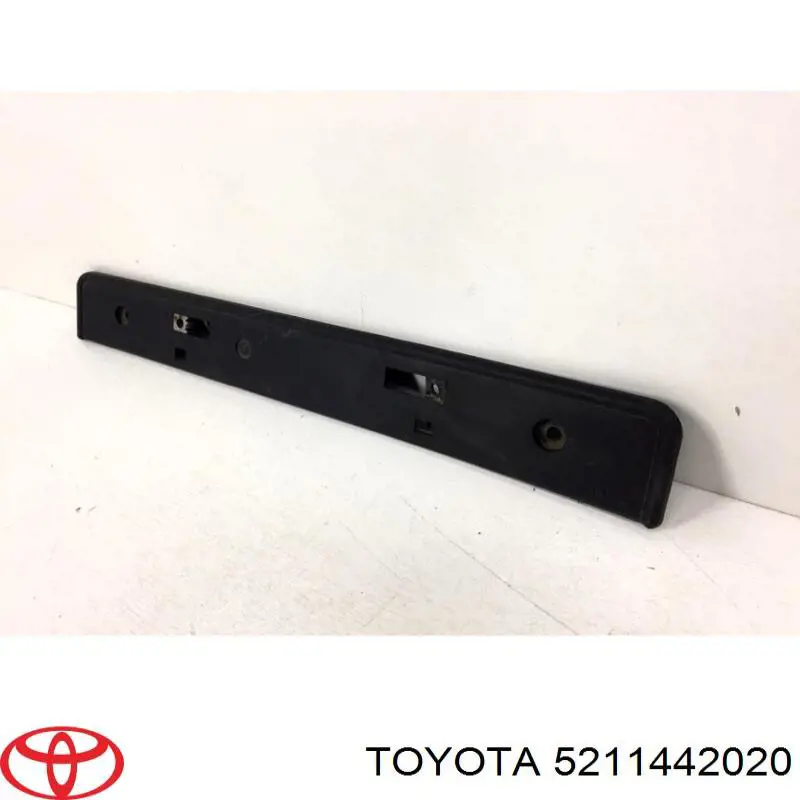 5211442020 Toyota soporte de matricula delantera