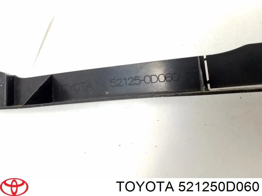 521250D060 Toyota Refuerzo parachoque delantero