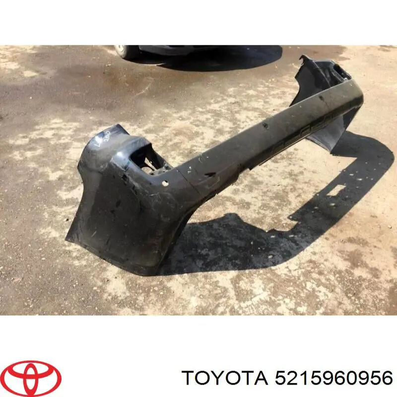 5215960956 Toyota Defensa trasero
