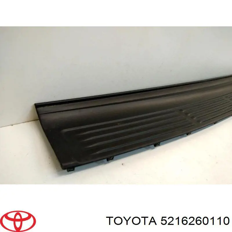 Protector superior del parachoques trasero (estribo) Toyota 5216260110 precio, desde 353,18 EUR