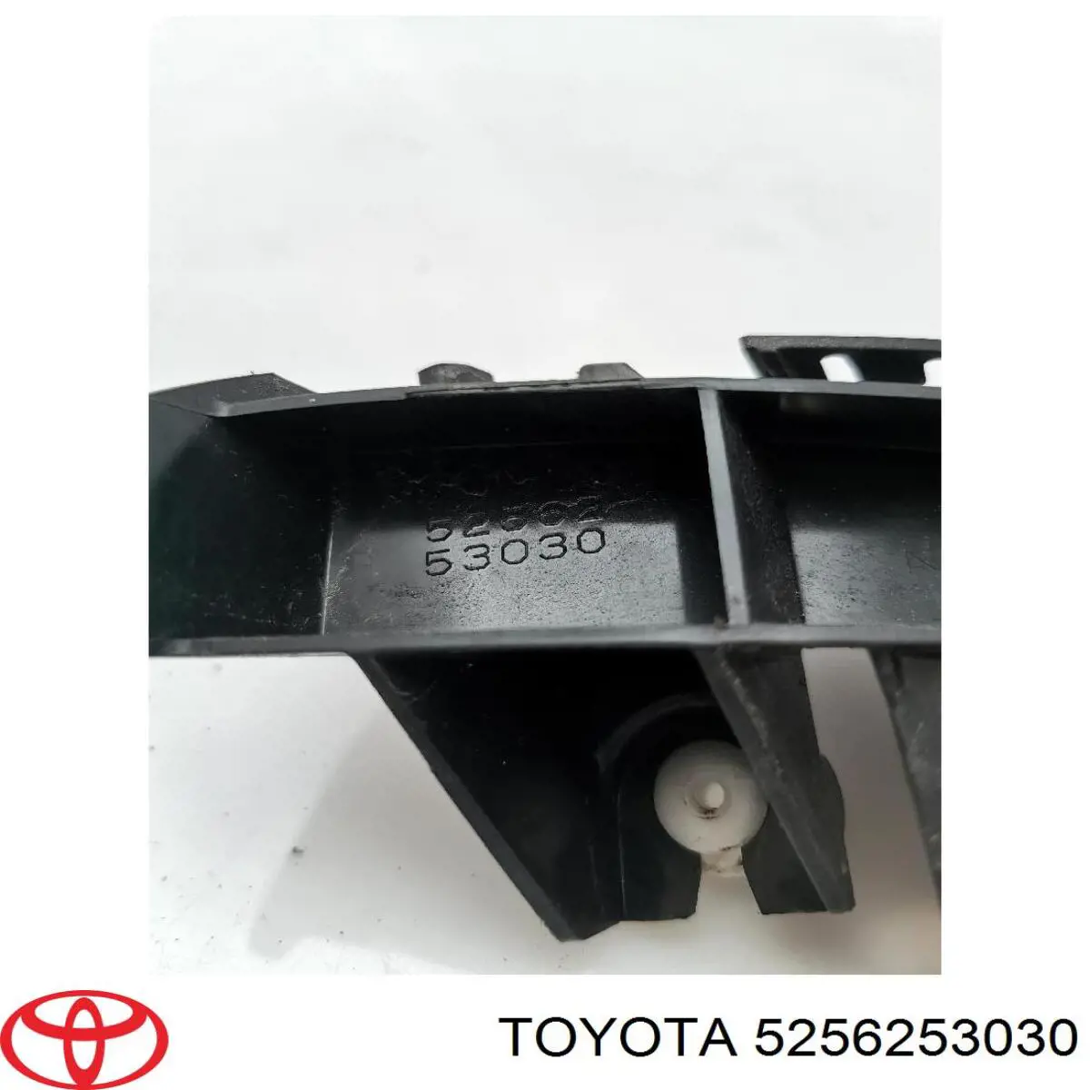 Soporte de parachoques trasero izquierdo Toyota 5256253030 precio, desde 80,79 EUR