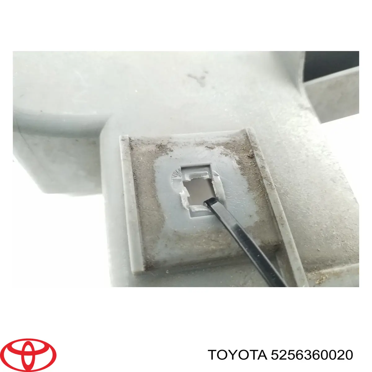 Comprar 5256360020 Toyota Guía izquierda del parachoques trasero