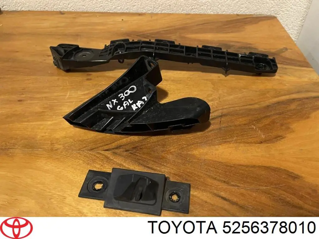 Soporte del piloto trasero izquierdo 5256378010 Toyota