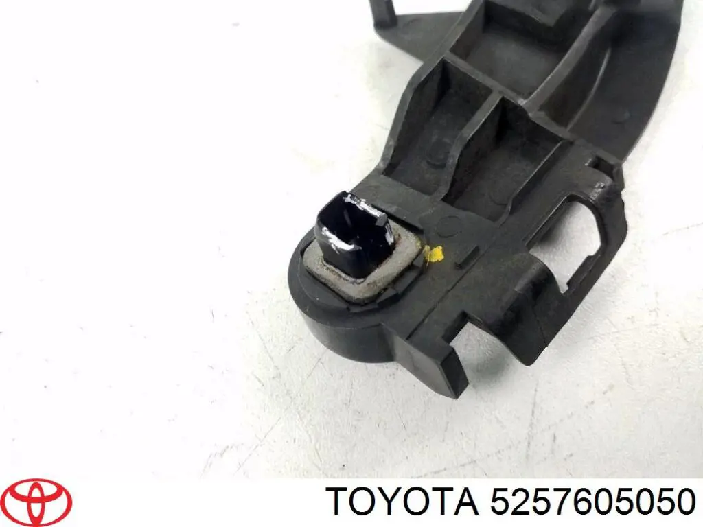 Comprar 5257605050 Toyota Soporte de parachoques trasero izquierdo