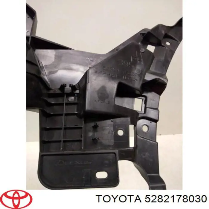 Rejilla de ventilación, parachoques delantero, derecha TOYOTA 5282178030