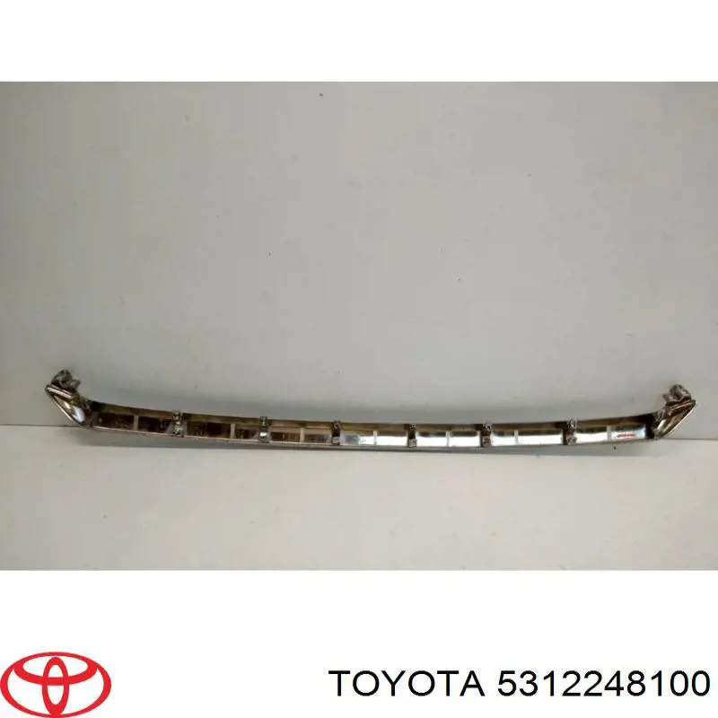 Moldura inferior de la parrilla del radiador 5312248100 Toyota