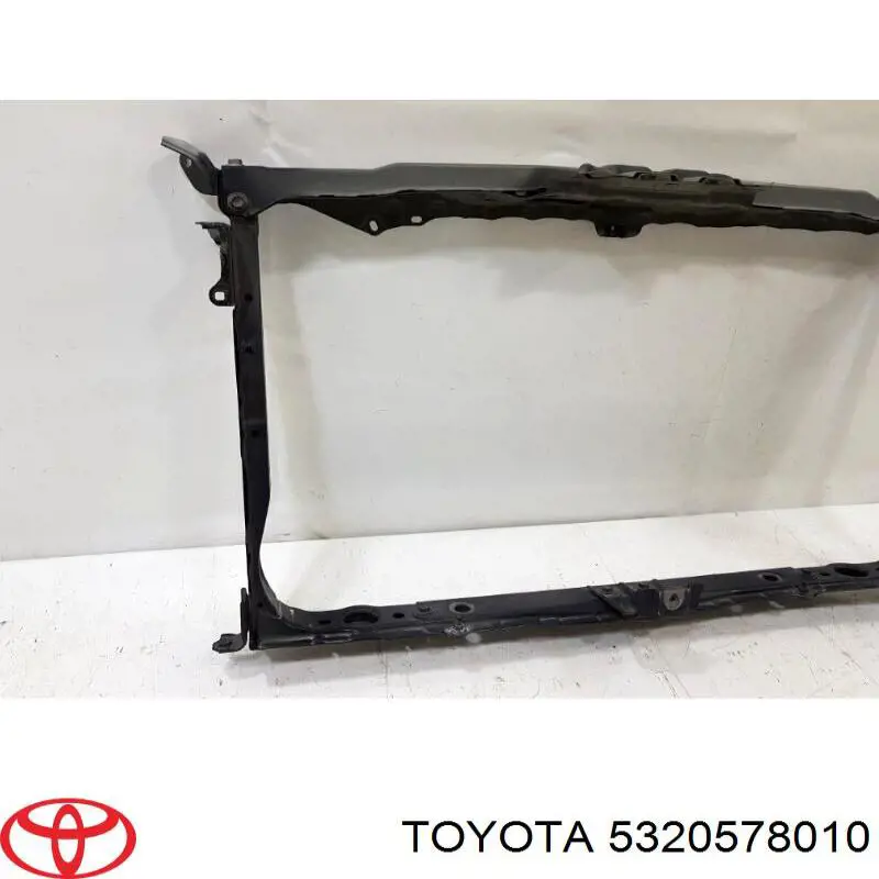 5320578010 Toyota soporte de radiador completo