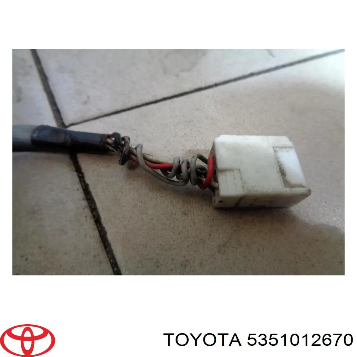 Cerradura de capó Toyota Corolla sedán (E11) (1997 - 2001) precio, desde 58,08 EUR