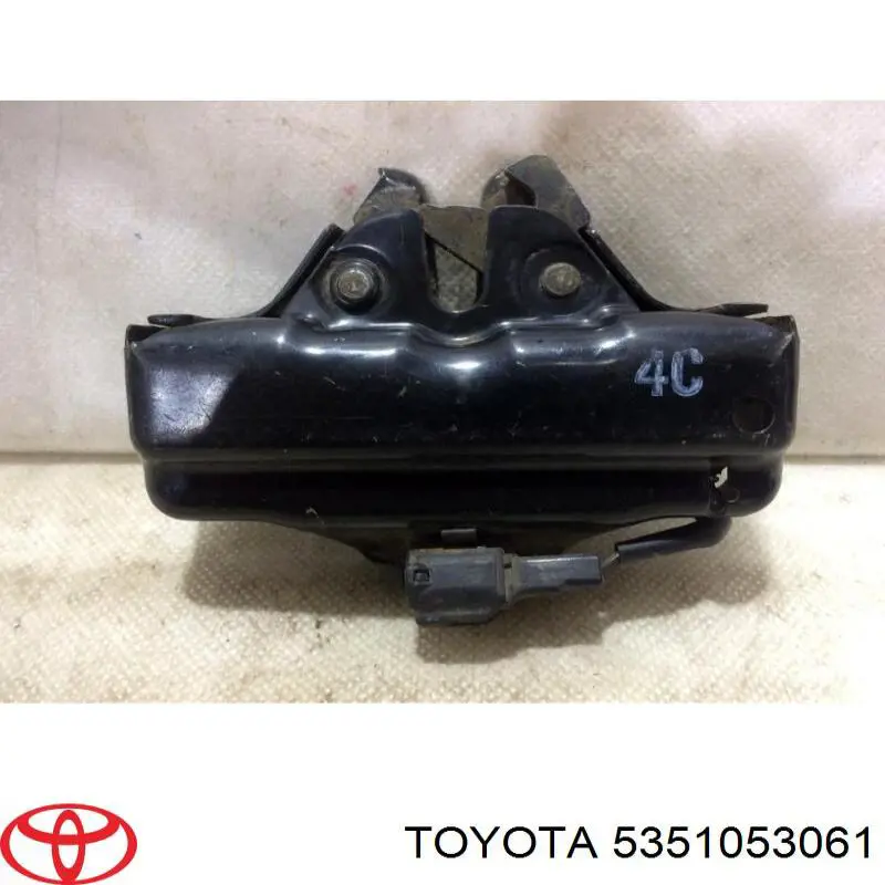 5351053061 Toyota