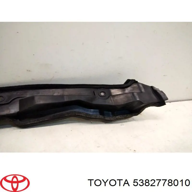 5382778010 Toyota sello de guardabarros