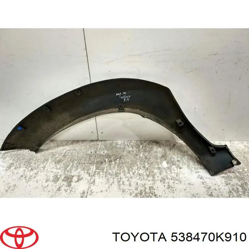 538470K910 Toyota Moldura de guardabarros delantero derecho