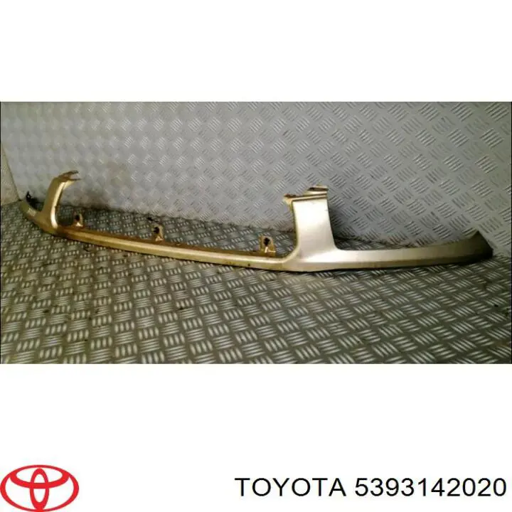 Comprar 5393142020 Toyota Tapa Para Faro Inferior