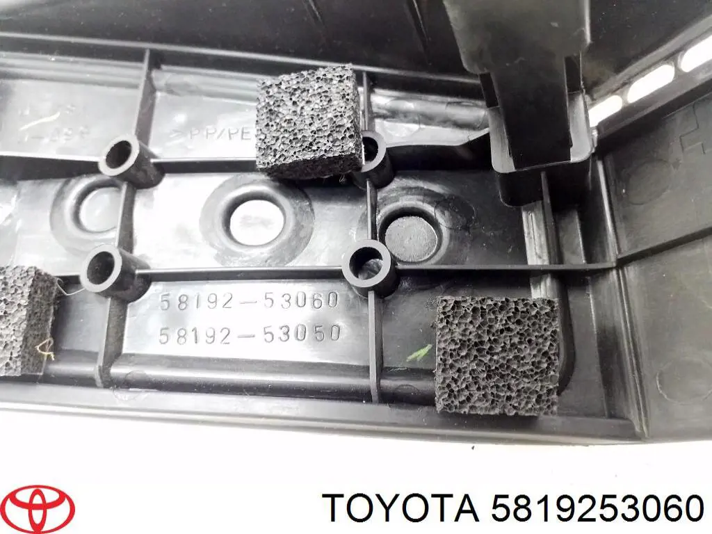 5819253060 Toyota