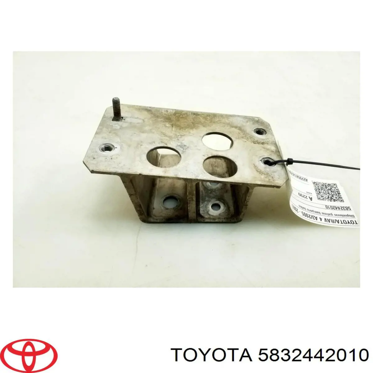 Soporte del refuerzo del parachoques trasero Toyota 5832442010 precio, desde 144,15 EUR