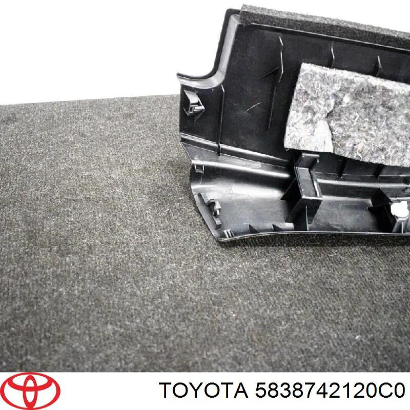 Comprar 5838742120C0 Toyota Revestimiento de panel trasero del maletero