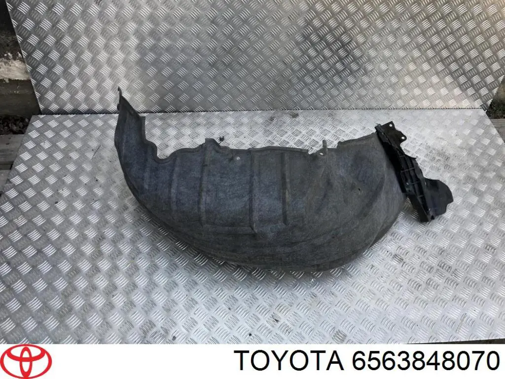 6563848070 Toyota