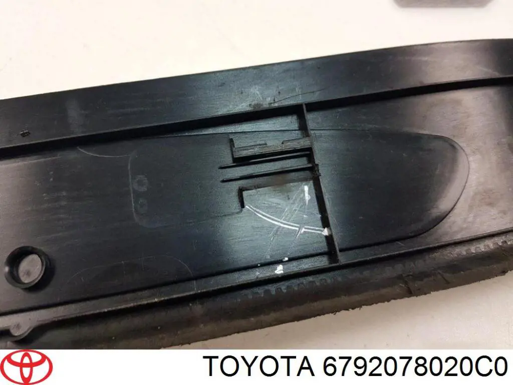 6792078020C0 Toyota