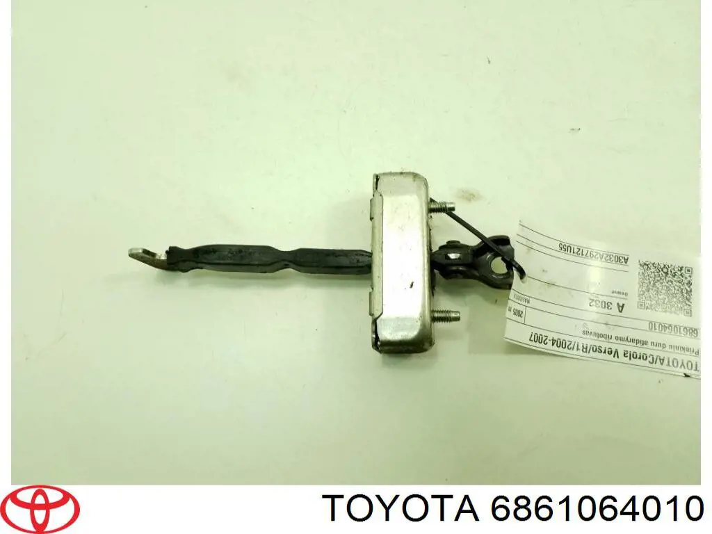 6861064010 Toyota