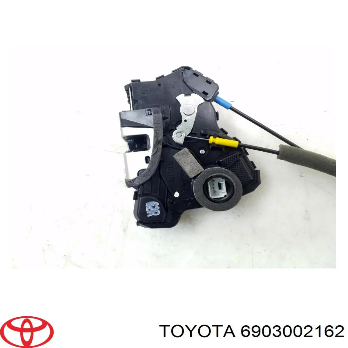6903002162 Toyota cerradura de puerta delantera derecha