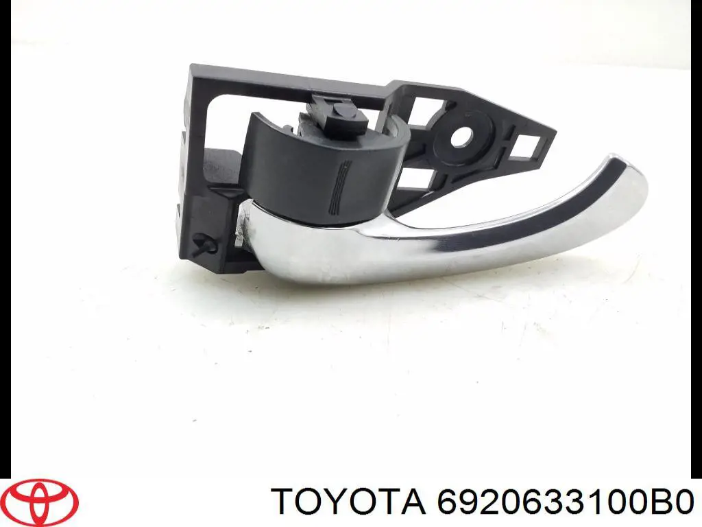 Manija interior de puerta delantera izquierda Toyota 6920633100B0 precio, desde 26,14 EUR