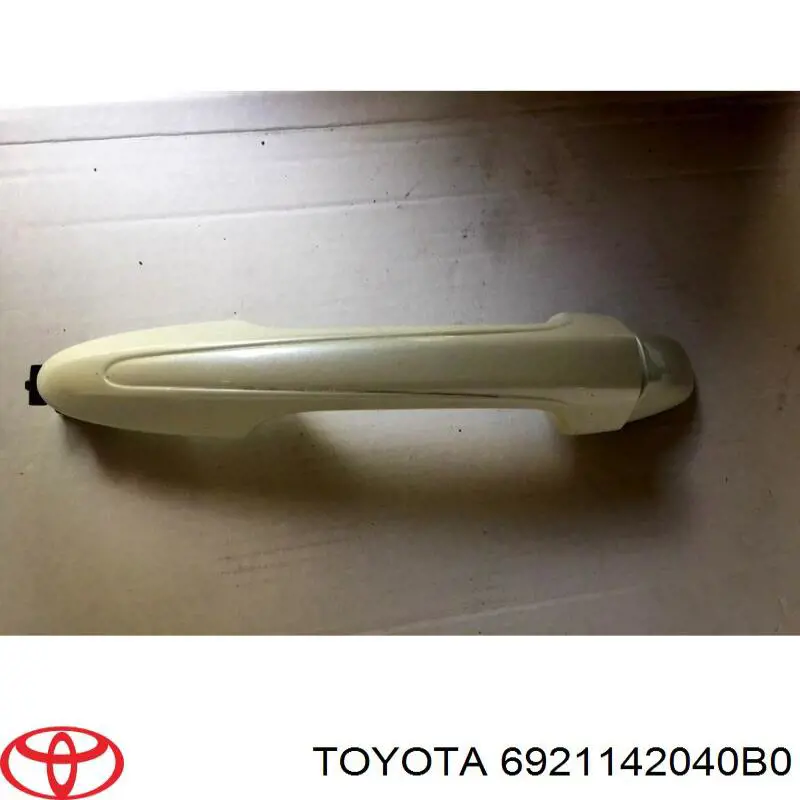 6921142040B0 Toyota tirador de puerta exterior trasero