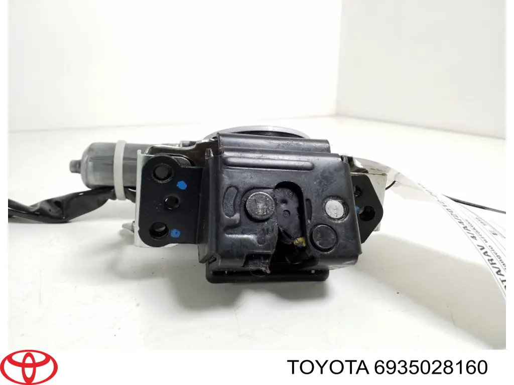 6935028160 Toyota cerradura de maletero