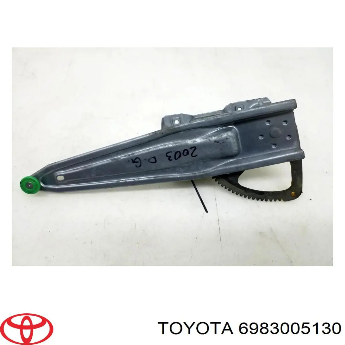 Mecanismo de elevalunas de la puerta trasera derecha 6983005130 Toyota
