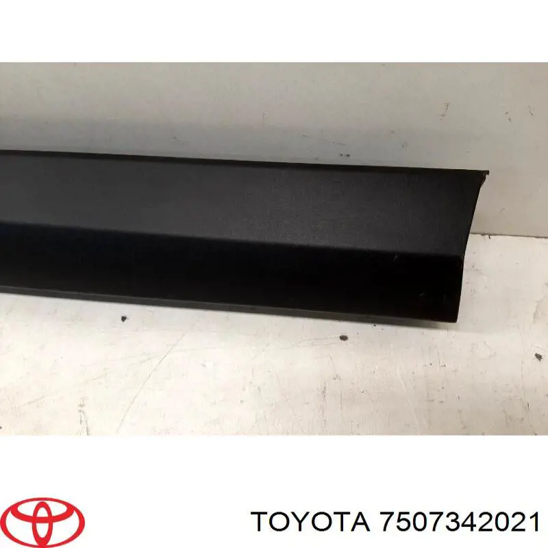 Moldura inferior de puerta delantera derecha Toyota 7507342021 precio, desde 266,01 EUR