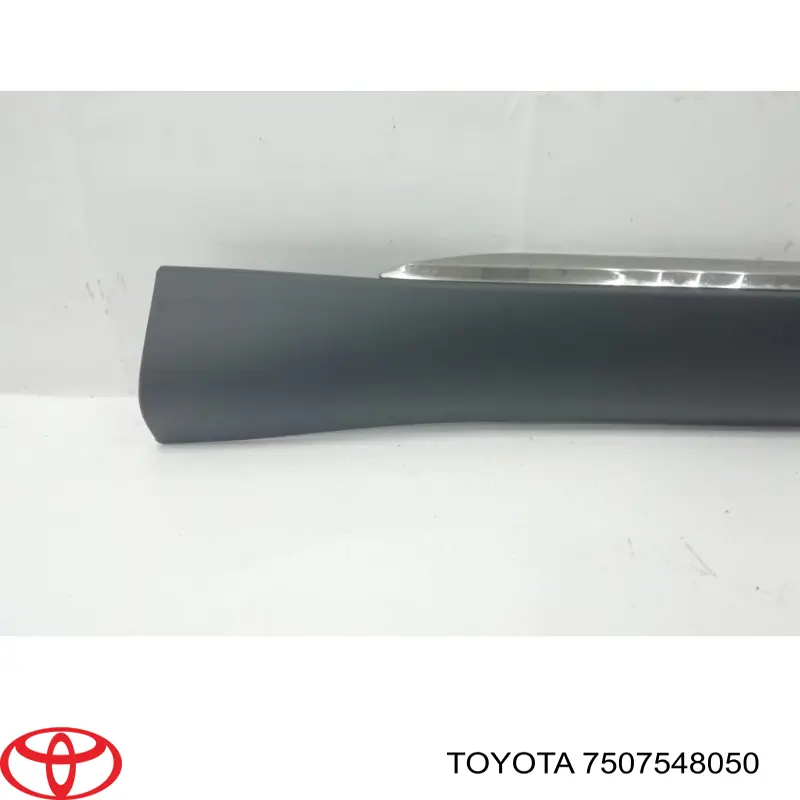 Comprar 7507548050 Toyota Embellecedor de puerta trasera derecha