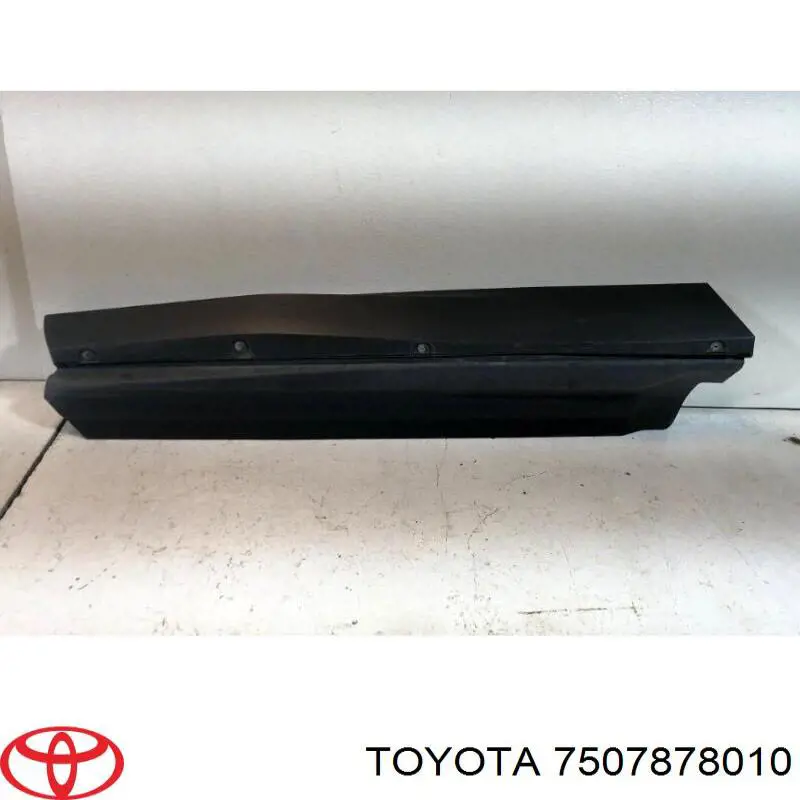 7507878010 Toyota moldura inferior de la puerta trasera izquierda