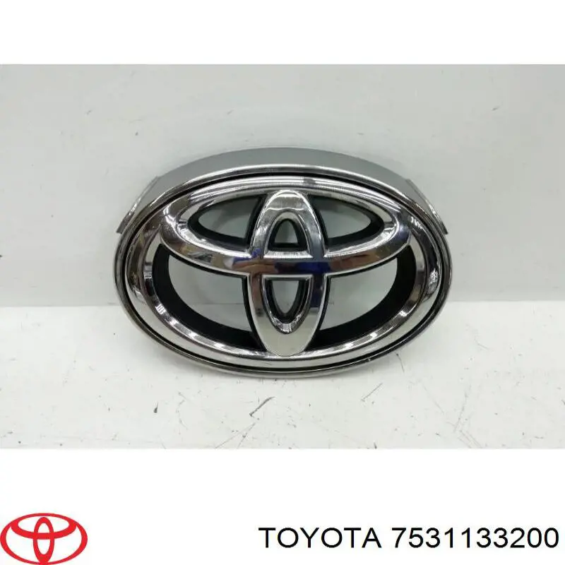 Emblema de la rejilla para Toyota Camry (V50)