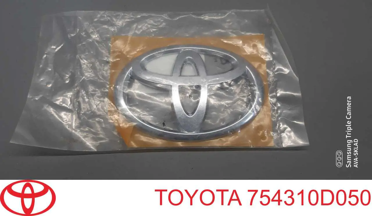 754310D050 Toyota emblema de tapa de maletero