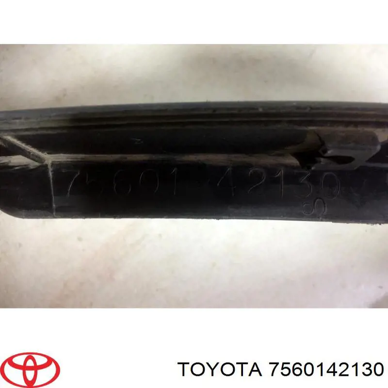 7560142130 Toyota ensanchamiento, guardabarros delantero derecho