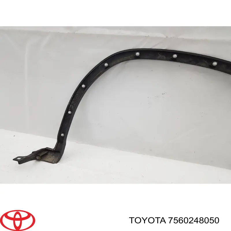 Extensión de aleta delantera izquierda Toyota 7560248050 precio, desde 91,75 EUR
