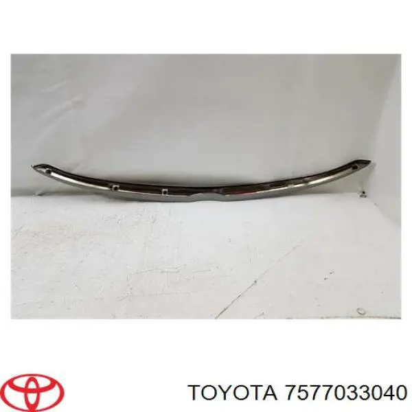 Insonorizante de motor Toyota 7577033050 precio, desde 155,22 EUR