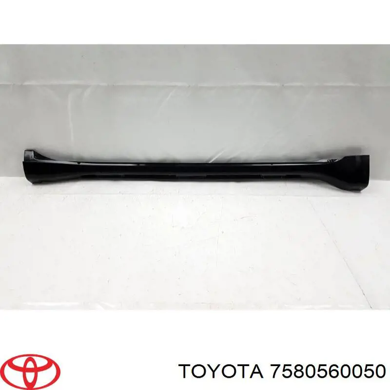 Moldura exterior derecha del umbral Toyota 7580560050 precio, desde 288,95 EUR