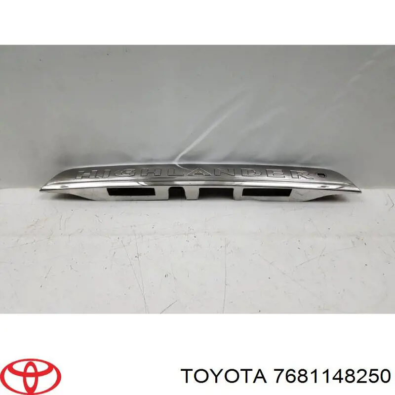 Moldura de puerta del maletero (puerta trasera 3/5) Toyota 7681148250 precio, desde 192,17 EUR