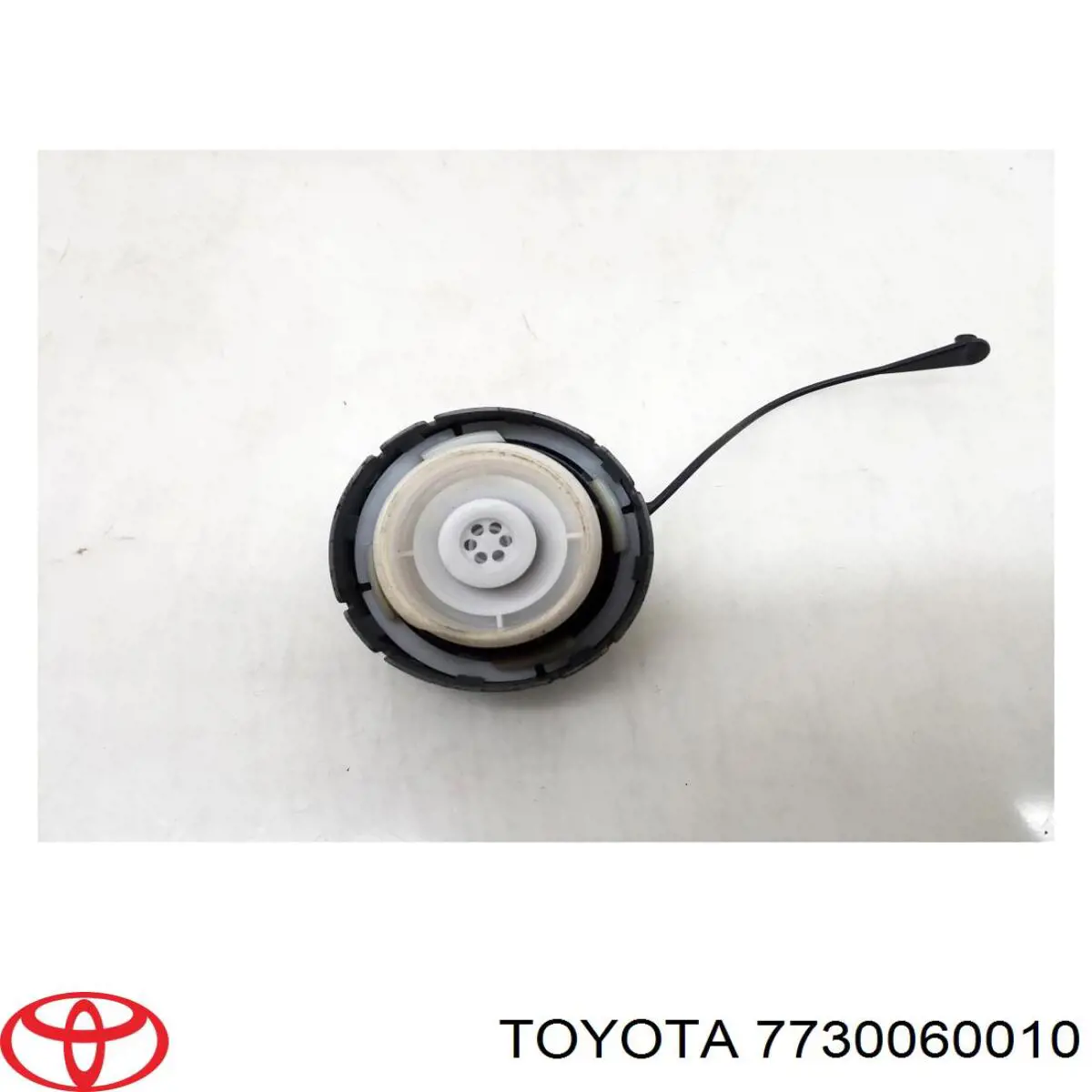 Tapa (tapón) del depósito de combustible para Toyota Avensis (T25)