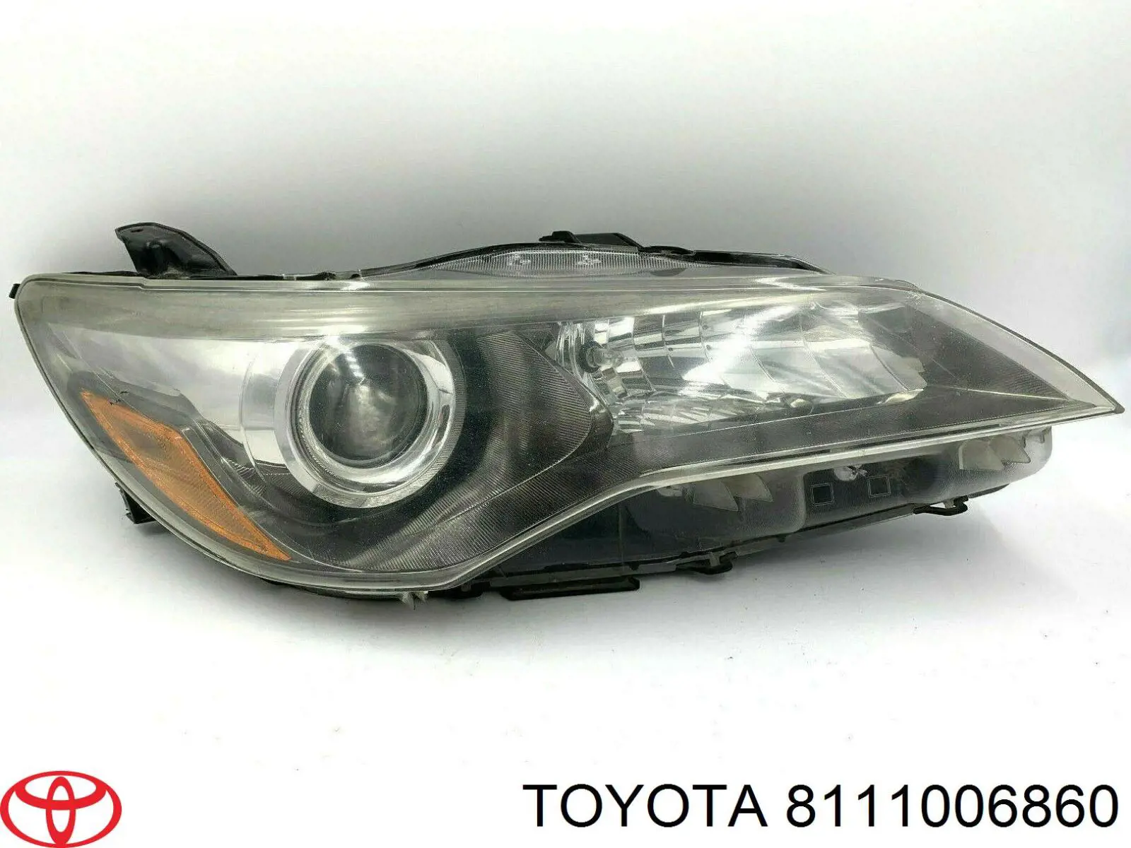 Faro derecho para Toyota Camry (V50)