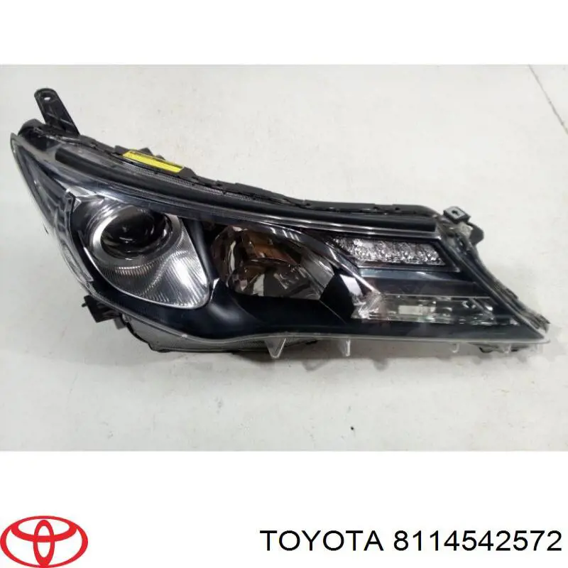 Comprar 8114542572 Toyota Faro derecho