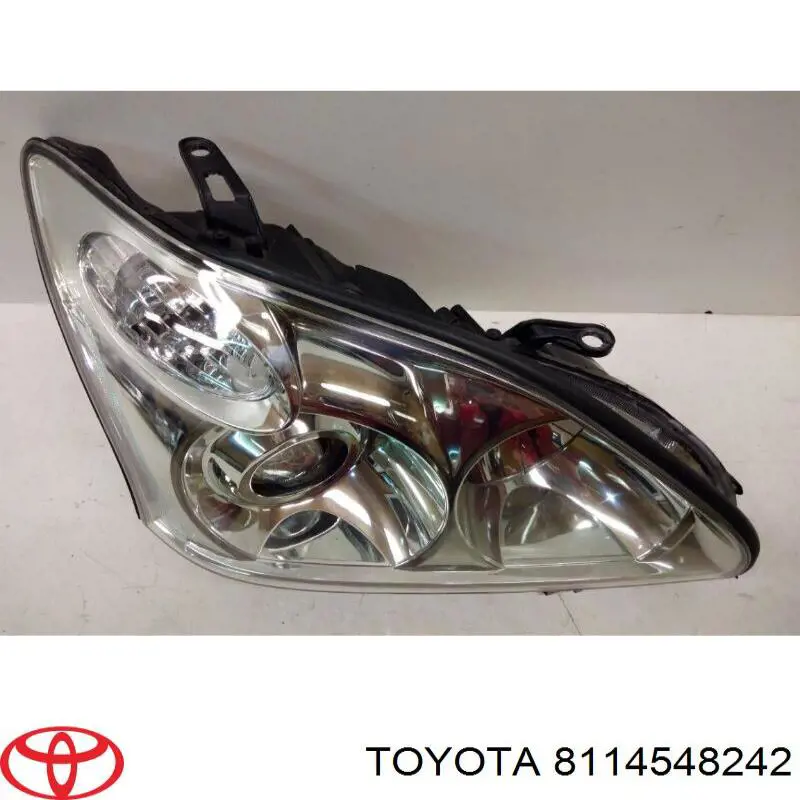 8114548242 Toyota faro derecho