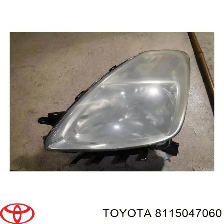 8115047060 Toyota faro izquierdo